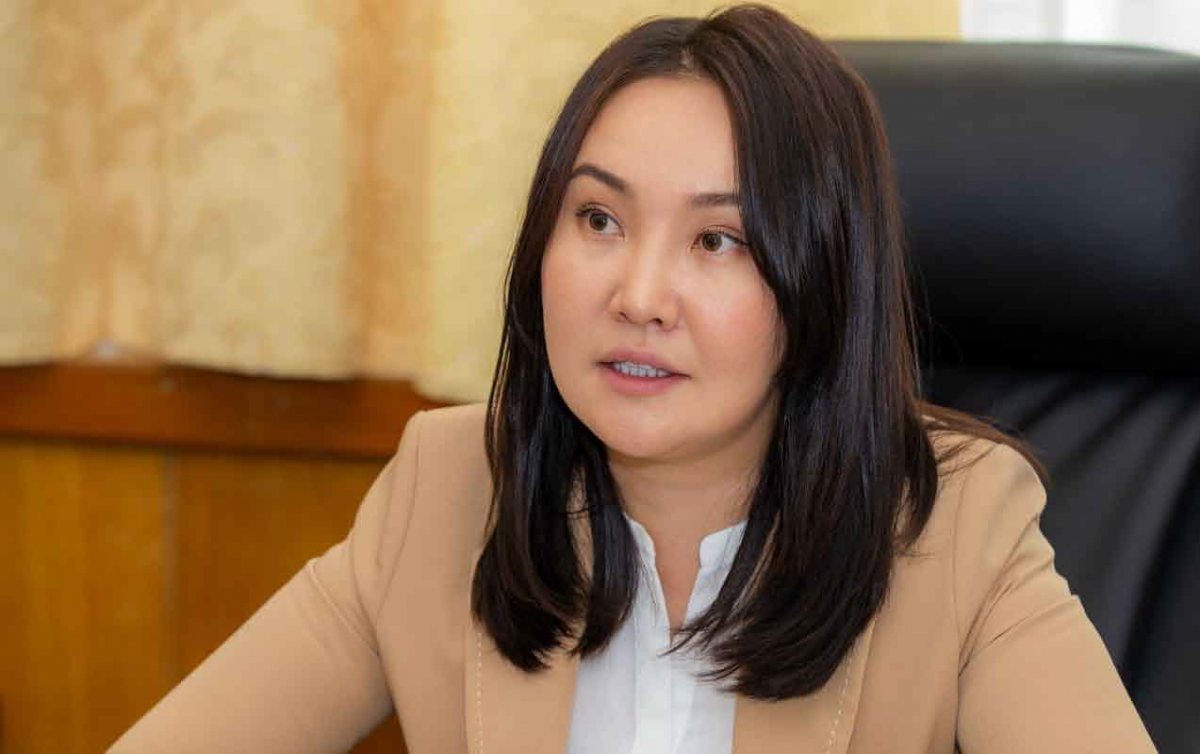 Ч.Ундрам: Мэдлэгт суурилсан эдийн засагтай үндэстэн болъё гэвэл англи хэл чухал