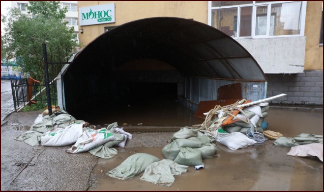 Өнөөдөр дуу цахилгаантай бороо орох тул орон сууцны гарааш, В1 давхар руу ус орохоос сэргийлэхийг зөвлөв