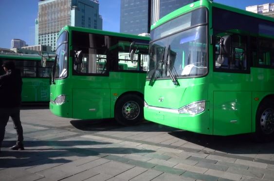 40 автобусыг Төв талбайд авчирч, иргэдэд танилцуулж байна