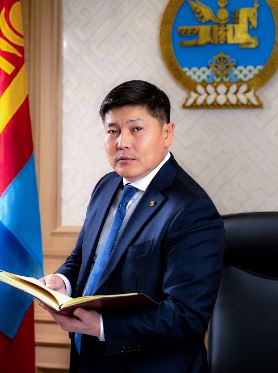Хотын  шинэ дарга Х.Нямбаатарын намтар, ажлын туршлагатай танилц