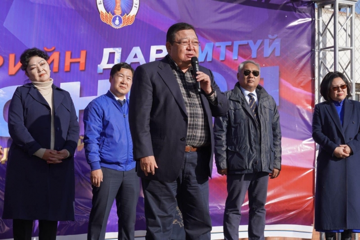 С.Эрдэнэ: МАН-ынхан Баянголыг хогонд дарагдсан дүүрэг болгочихлоо