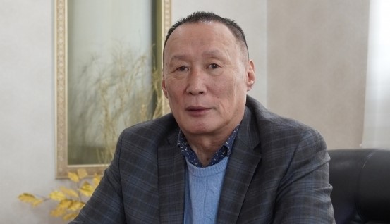 Б.Жаргалсайхан: Нохойн толгойг ширээнд тавивч шороон дээр