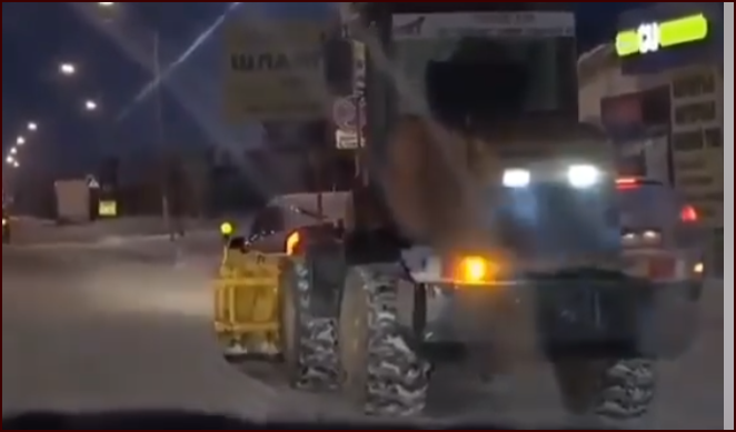 Цас цэвэрлэж байсан тээврийн хэрэгслийн хөдөлгөөнд саад учруулсан жолоочид торгох шийтгэл оногдуулжээ