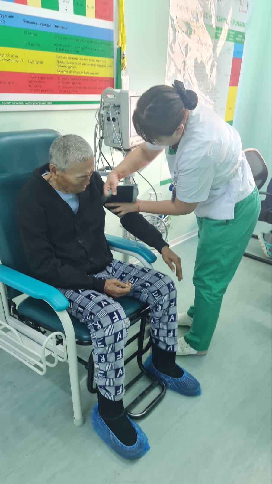Хөгжмийн зохиолч МУУГЗ С.Баатарсүхийг Төрийн тусгай албан хаагчдын эмнэлэгт хэвтүүлжээ