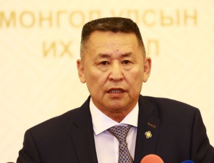Ш.Адьшаа: Б.Энхбаяр дарга намайг сонсголд оруулна гэсэн байж оруулаагүй, уучлалт хүсээрэй