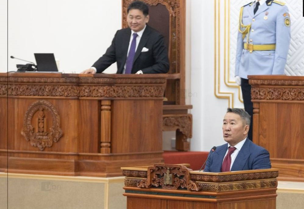 Хоёр Ерөнхийлөгчийн "харц"-ны цаадах...