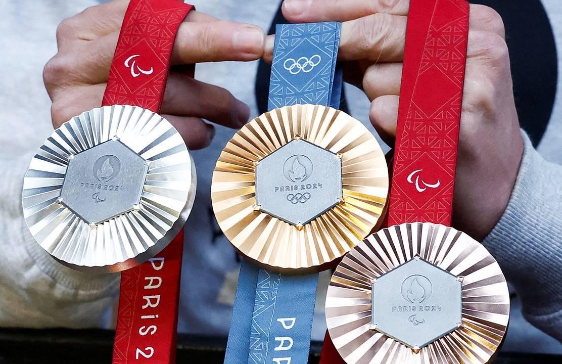 Манай тамирчид аваагүй шагналаа алдчихна гэж айгаад тэмцэлдэж чадахгүй юм 