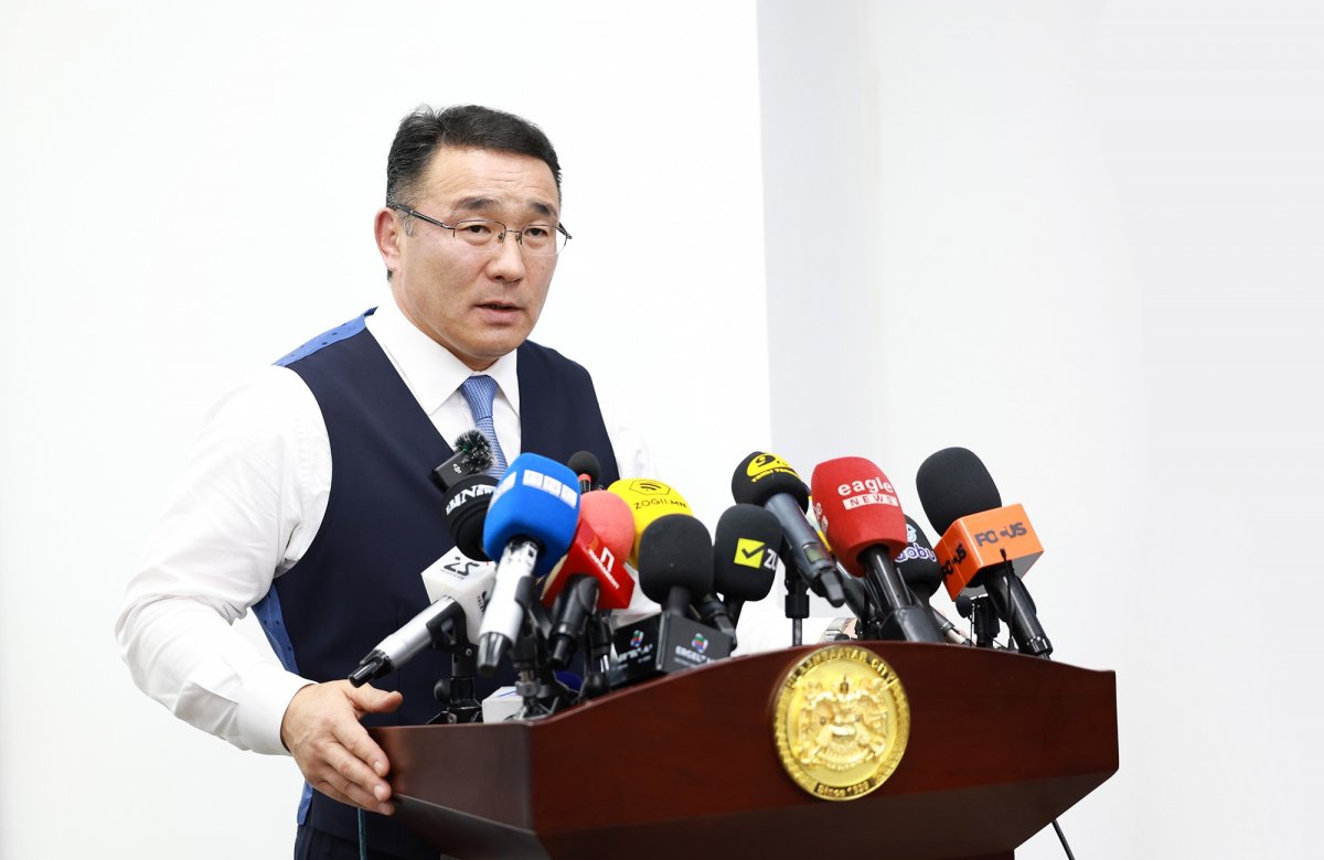 Д.Сумьяабазар НИТХ-ын даргаар өөрийнхөө фракцийн хүнийг томилуулах уу