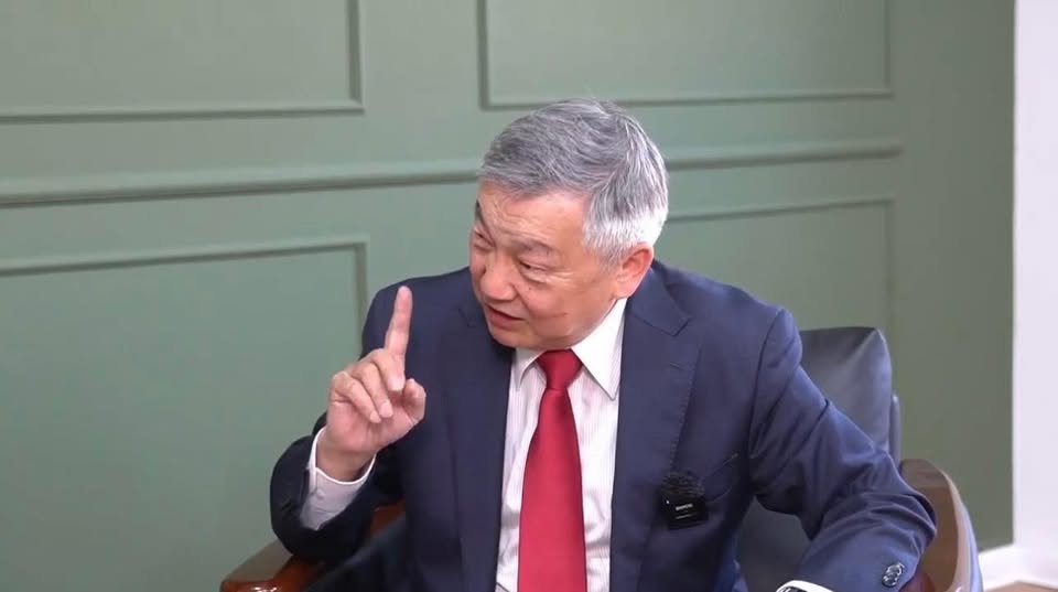З.Энхболд: MCS-ээс Ухаа худгийг авах гэлээ гэж жагсаал хийвэл хэн ч ирэхгүй. Ерөнхий сайдын хүү, бэрийн тансаг хэрэглээг хөндөх нь илүү амар