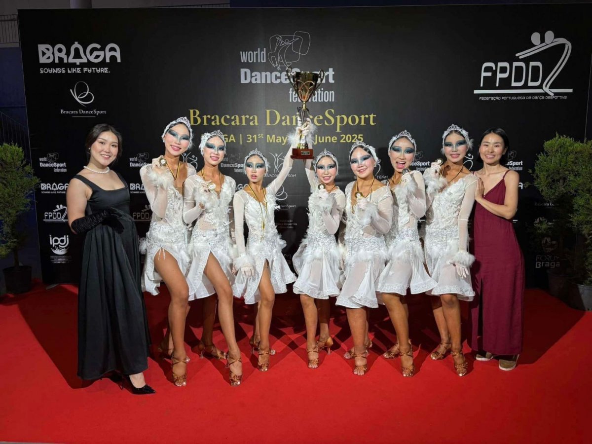 “Star girls” хамтлаг дэлхийн аварга болжээ