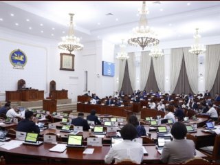 126 гишүүнтэй болоод УИХ-ын үйл ажиллагаа улам дордлоо