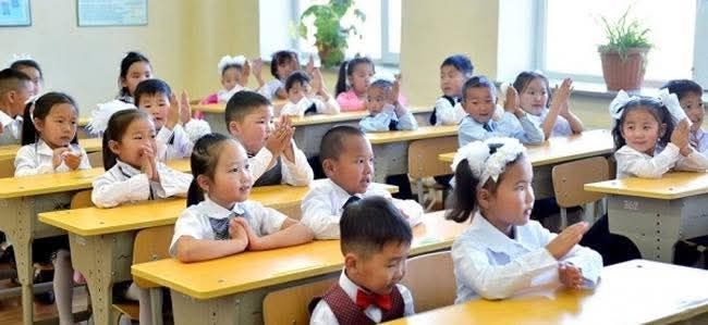 Бага ангийн сурагчид өвлийн амралтаар зургаан 7 хоног амарч, дунд ангийнхан 7 хоног амарна