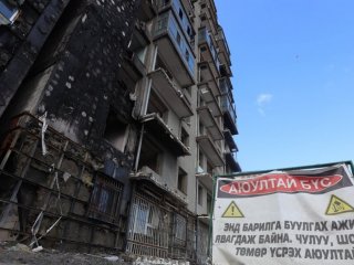 Газын дэлбэрэлтэд өртсөн 207 дугаар байрыг нурааж эхэллээ