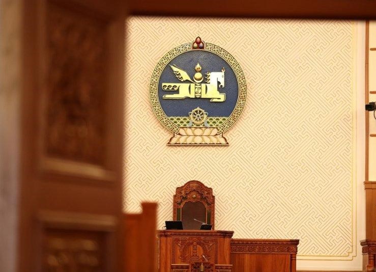 Ерөнхийлөгч хаана байгаагаа яаж харуулна гэв ээ…