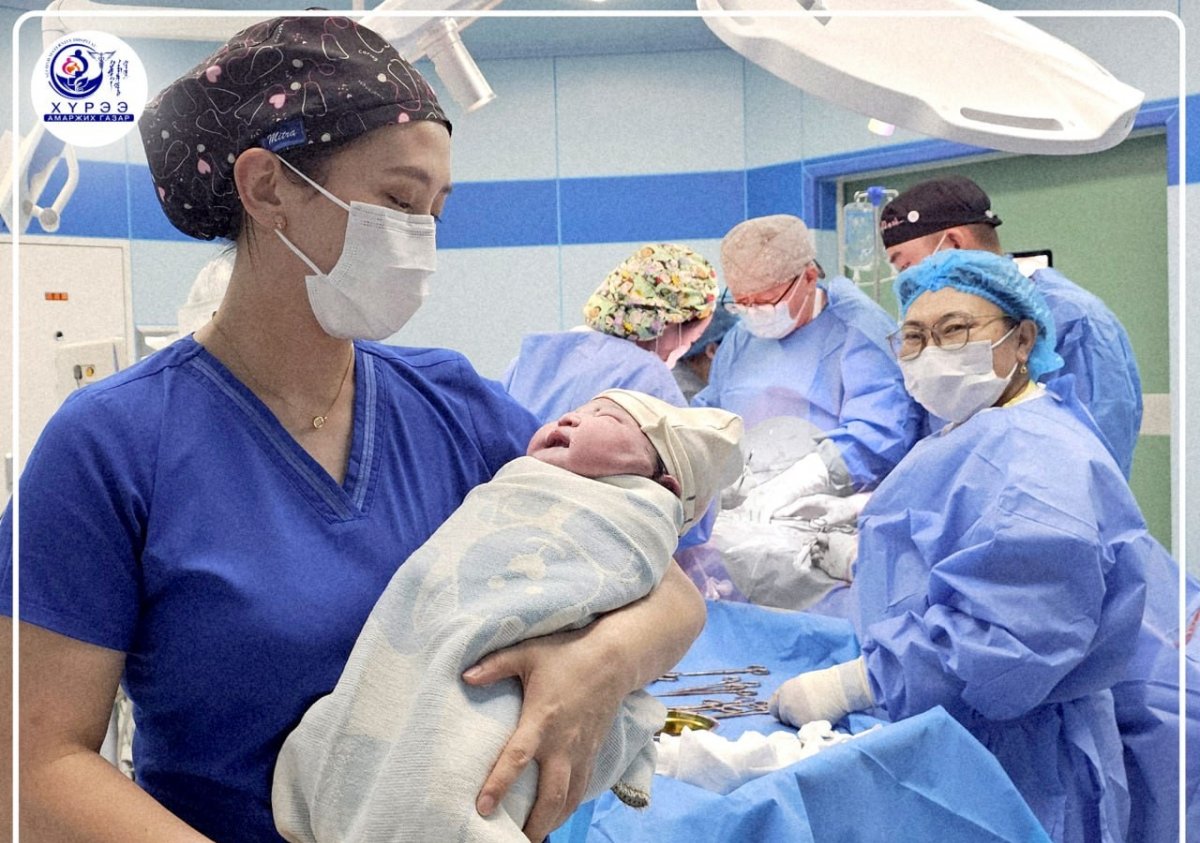  5.4 кг гаруй жинтэй мантгар борхон хүү мэндэллээ