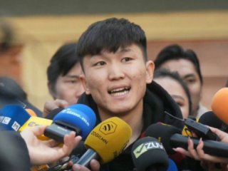 О.Уламсайханы аав: Та нарын жагсаалаас болж би хоолноосоо салсан чамайг ална гээд хүүг минь хутгалсан байна лээ