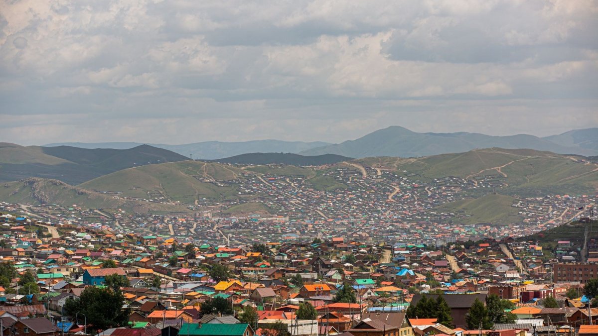 Нийслэлийн 213 мянга гаруй иргэнд 11 мянган га газрыг үнэгүй өмчлүүлжээ