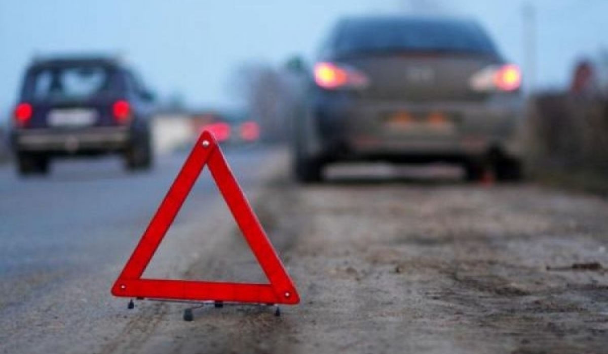 Зам тээврийн ослын улмаас нэг хүүхэд амь хохирч, хоёр иргэн хүнд гэмтжээ