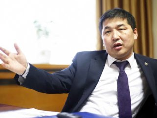 О.Баасанхүү: Улс төрийн нам Үндсэн хуулийн бус аргаар төрийн эрх мэдлийг хэрэгжүүлэх гэвэл нэн даруй үйл ажиллагааг нь зогсооно