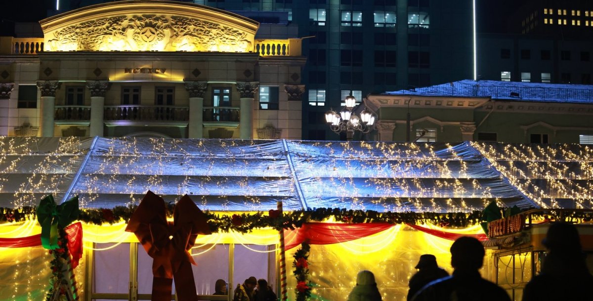 Төв талбайд &ldquo;Крисмасс маркет&rdquo; ажиллаж эхэллээ