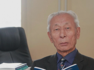 Сангийн сайд асан Э.Бямбажав: Оюу толгойн гэрээг өөрчлөх ёстойг нотлон тогтоож чадвал сонсголын үр дүн гарна