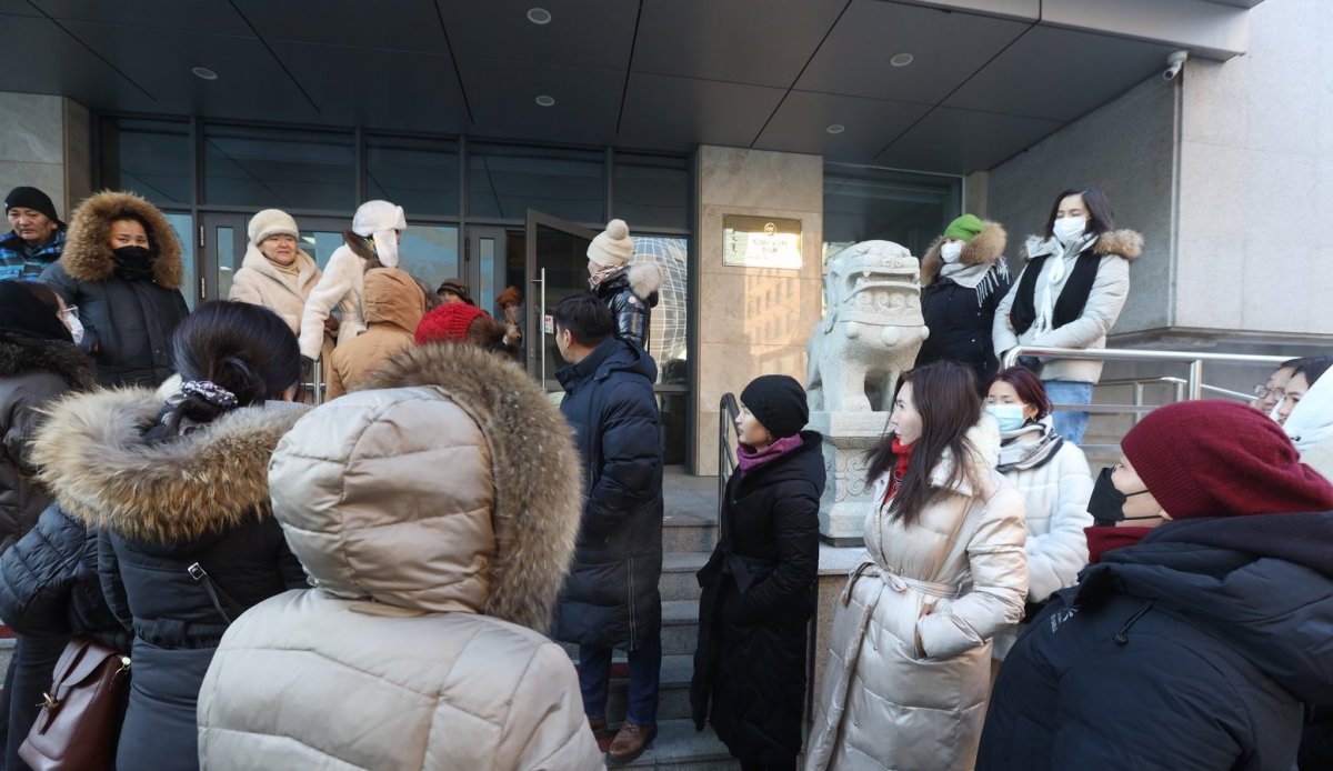 Хэрвээ цалингаа цагт нь тавихгүй бол хувийн цэцэрлэгийн багш нар ажил хаяна