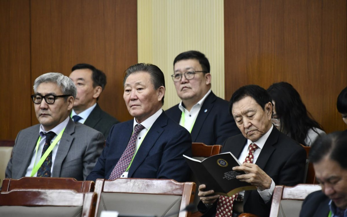 Байр суурь: Өнөөдрийн сонсголын "гэрчүүд" юуг онцлон өгүүлэв