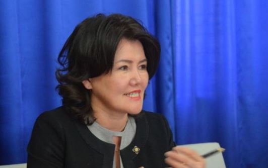 Л.Эрдэнэчимэг: Татвараас болоод бизнесүүд цэцэглэж чадахгүй байна