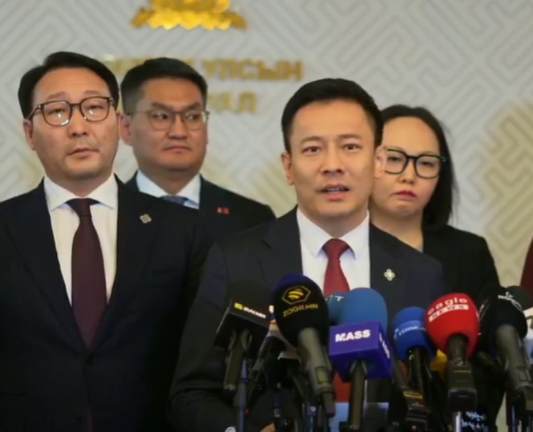 О.Батнайрамдал: Оюутолгой бол ард түмний өмч, анх амласан 53 хувийн өгөөжөө нэхсээр  төсөлд тусгалаа