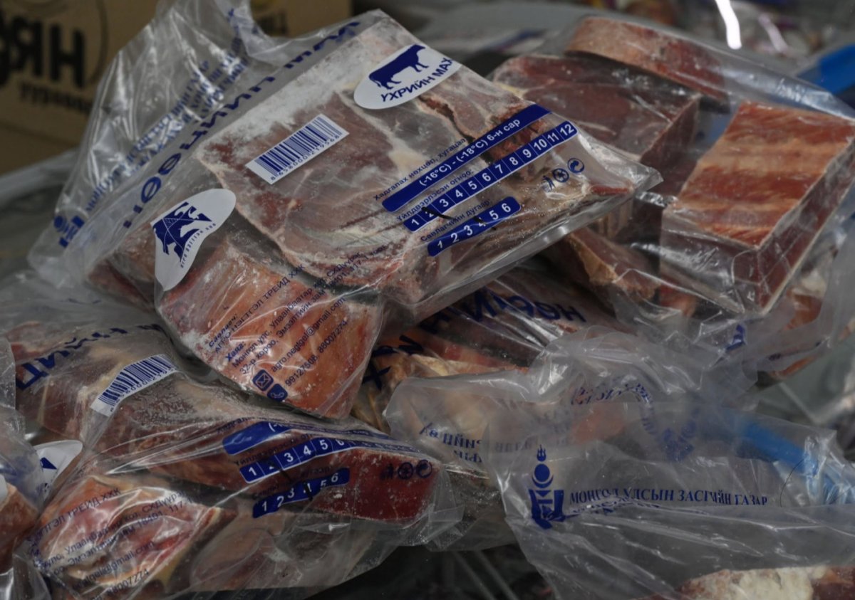 410 цэгээр үхрийн махыг нэг килограммыг нь 15,000, хонины махыг 13,000 төгрөгөөр борлуулна гэв