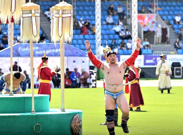 Улсын гарди Н.Өсөхбаярын цолыг хурааж, барилдах эрхийг 4 жилээр хаслаа