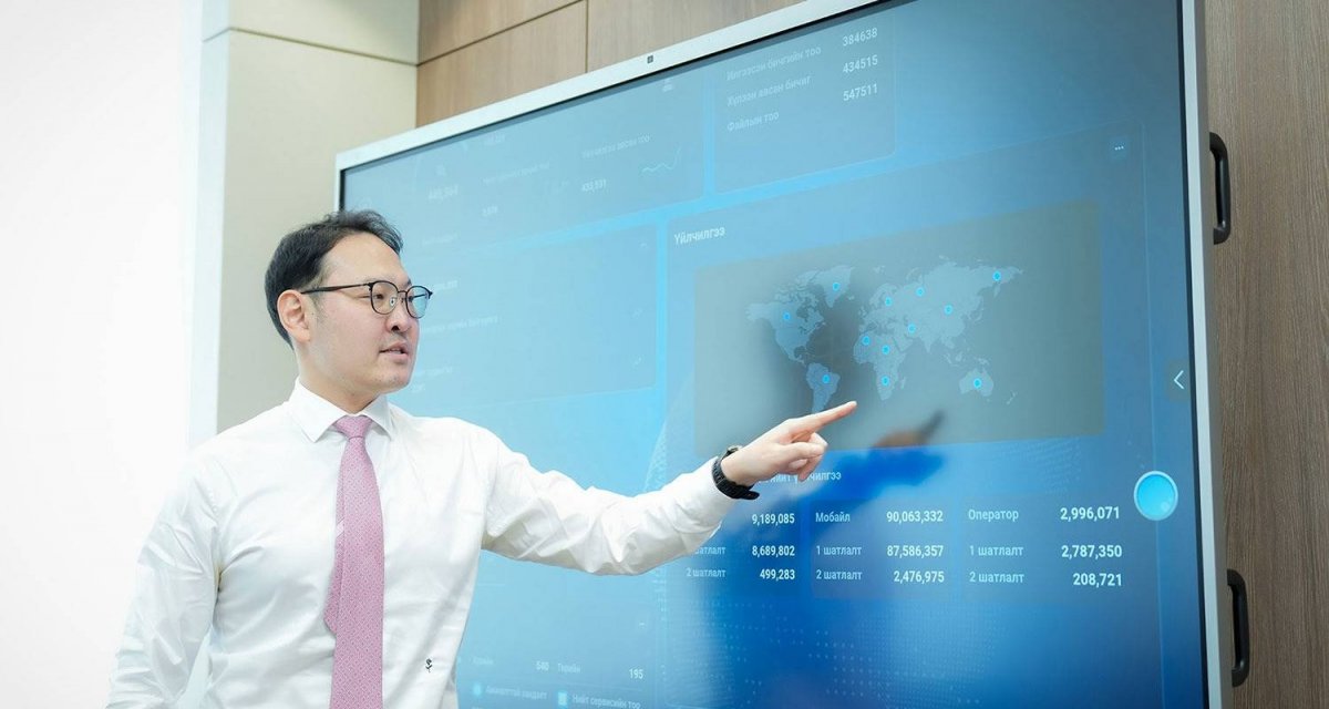 Э.Батшугар: Уул уурхайг түшиглэсэн хиймэл оюуныг хөгжүүлэх нь Монгол Улсын давуу тал байх болно