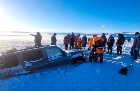 Мөс цөмөрсөн дуудлага нэмэгдсээр байгаа тул гол, нуур дээгүүр зорчихгүй байхыг анхааруулж байна