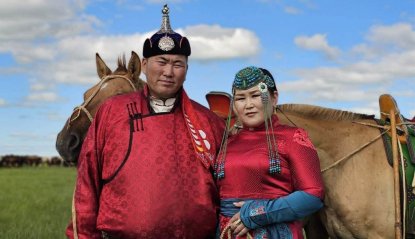 А.Батзориг: Аав ээж, нутаг ус, мал сүргийн минь буян заяа ивээж Улсын аварга малчин боллоо