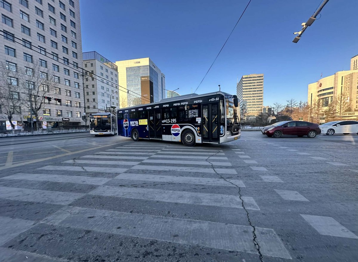 Нийтийн тээврийн шөнийн автобус дөрвөн чиглэлд 02:00 цаг хүртэл үйлчилж байна