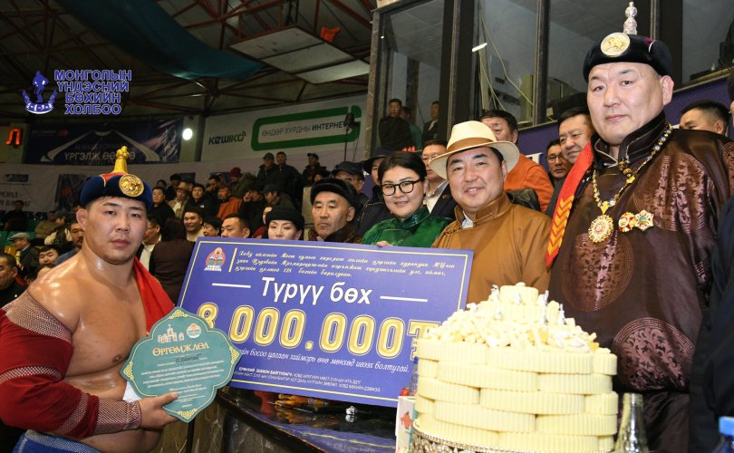 Улсын заан Ц.Мягмарсүрэнгийн нэрэмжит барилдаанд О.Хангай аварга түрүүллээ