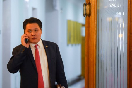 Сайд асан Б.Тулга ХЗДХ-ийн сайд Б.Энхбаярыг шүүхэд өгөхөө мэдэгдэв