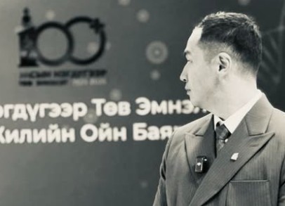 О.Чойдог: Байгууллагынхаа доголдол, улс төржилтийг харж тэсэлгүй шүгэл үлээсэн гэтэл ажлаас &ldquo;хэвлэлийн бага хурал хийсэн&rdquo; гэх үндэслэлээр халчихлаа