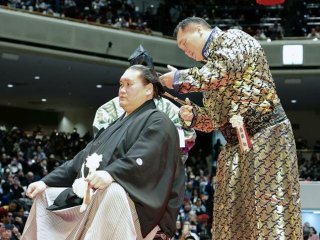 БИЧЛЭГ: Ёкозүна асан Терүнофүжи Г.Ган-Эрдэнийн зодог тайлах ёслол