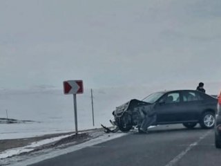 Сар шинийн баяраар зам тээврийн ослын улмаас гурван иргэн амиа алджээ