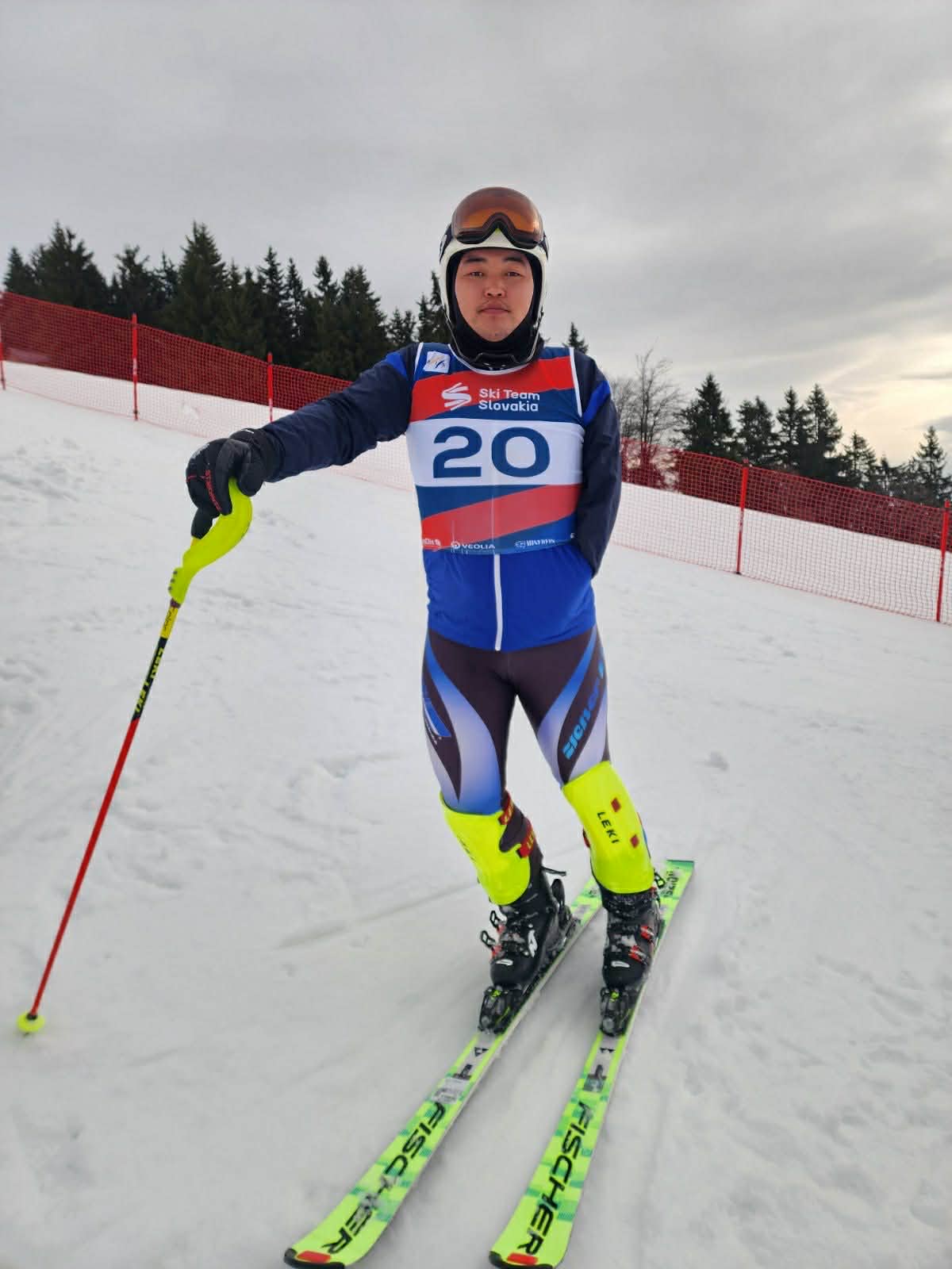 Монголын пара уулын цанын тамирчин Б.Цэрэнпунцаг олон улсын тэмцээнээс алт, мөнгө хүртжээ