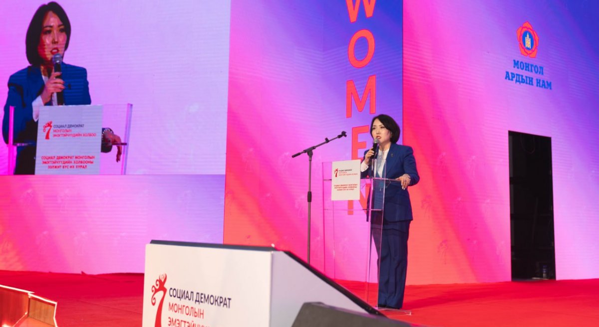 Х.Булгантуяаг Д.Үүрийнтуяагаар солив