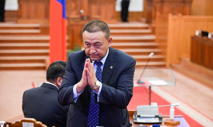 Б.Чойжилсүрэн: Би ажлаа хүлээлгэж өгөхөд өнөөдөр ч, маргааш ч бэлэн байна