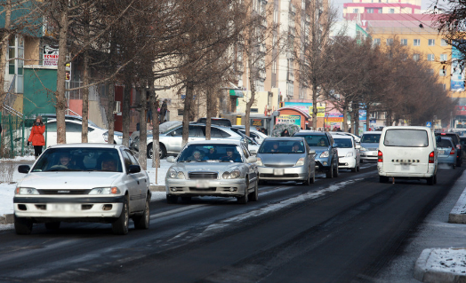 Амралтын өдрүүдэд тээврийн хэрэгслийн тэгш, сондгой дугаарын хязгаарлалт хийх эсэхийг иргэдээс асуухаар болжээ