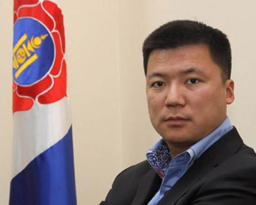 Х.Баттулгын "хориг"-той Г.Тэнгэрийг У.Хүрэлсүх Элчин сайдаар томилов