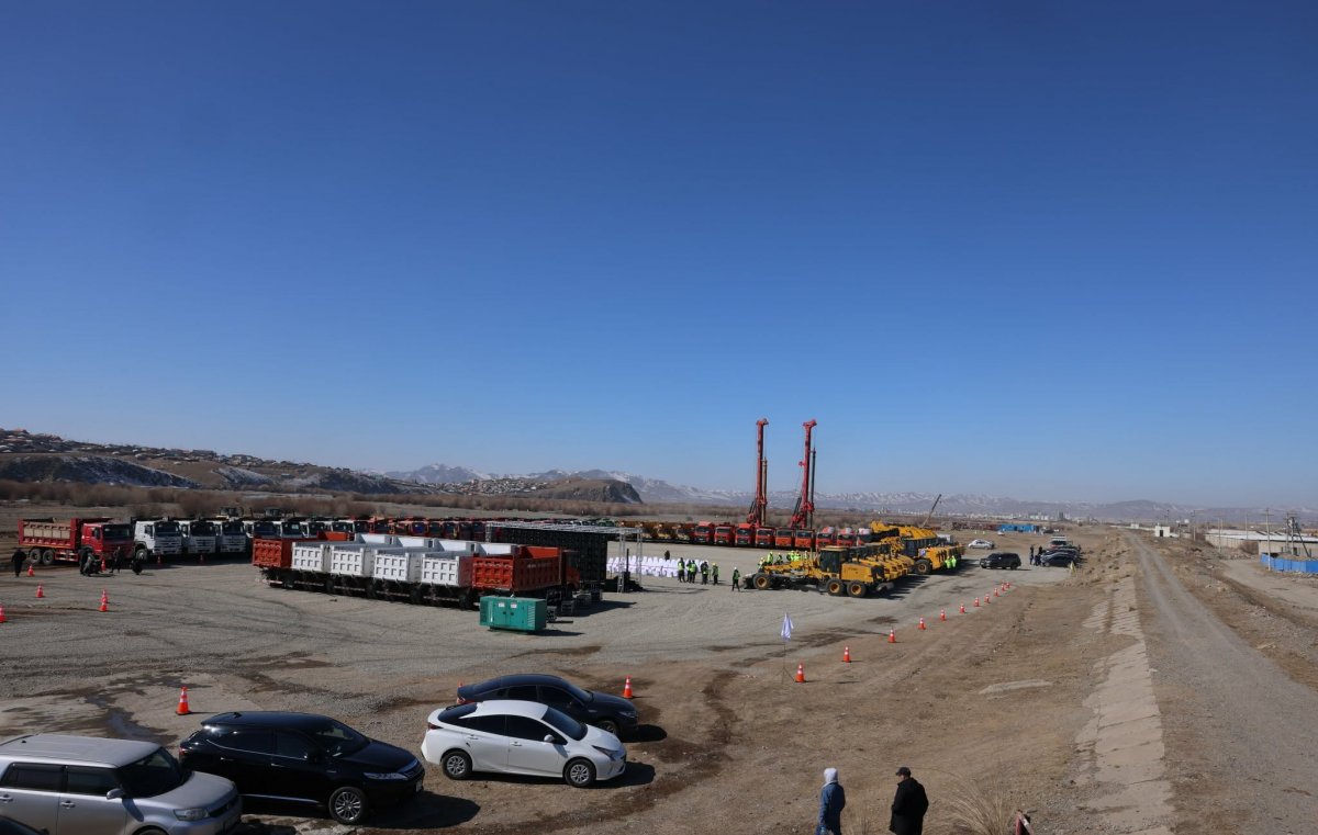 "Туулын усан цогцолбор" уу, "Туулын хурдны зам" уу?