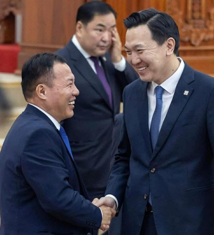 Ардчилсан нам хамтарсан Засгийн газарт орохоор тохиролцсон уу?!