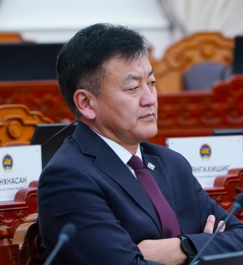 ТАНИЛЦ: Эрчим хүчний сайдад яригдаж буй Б.Найдалаагийн ХОМ