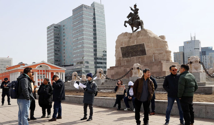 Туулын хурдны замын хувь тавилан хаашаа эргэх вэ