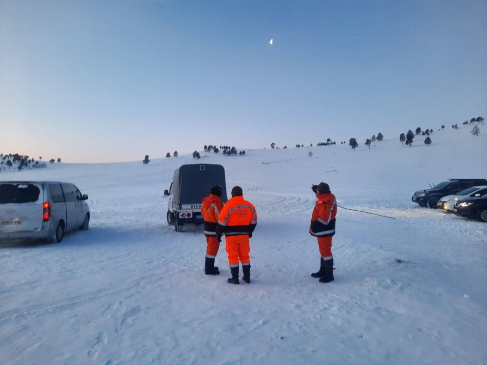 Маргаашаас эхлэн нойтон цас, цас орж, цасан шуурга шуурна